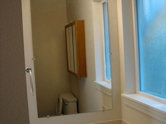 5th image of 1814 1st Ave #1