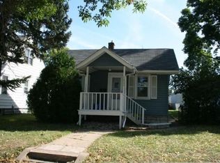 1432 Hazel St N, Saint Paul, MN 55119