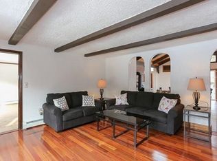 165 Pine St, Manchester, MA 01944