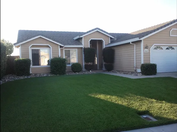 940 Laguna Ct, Hollister, CA 95023