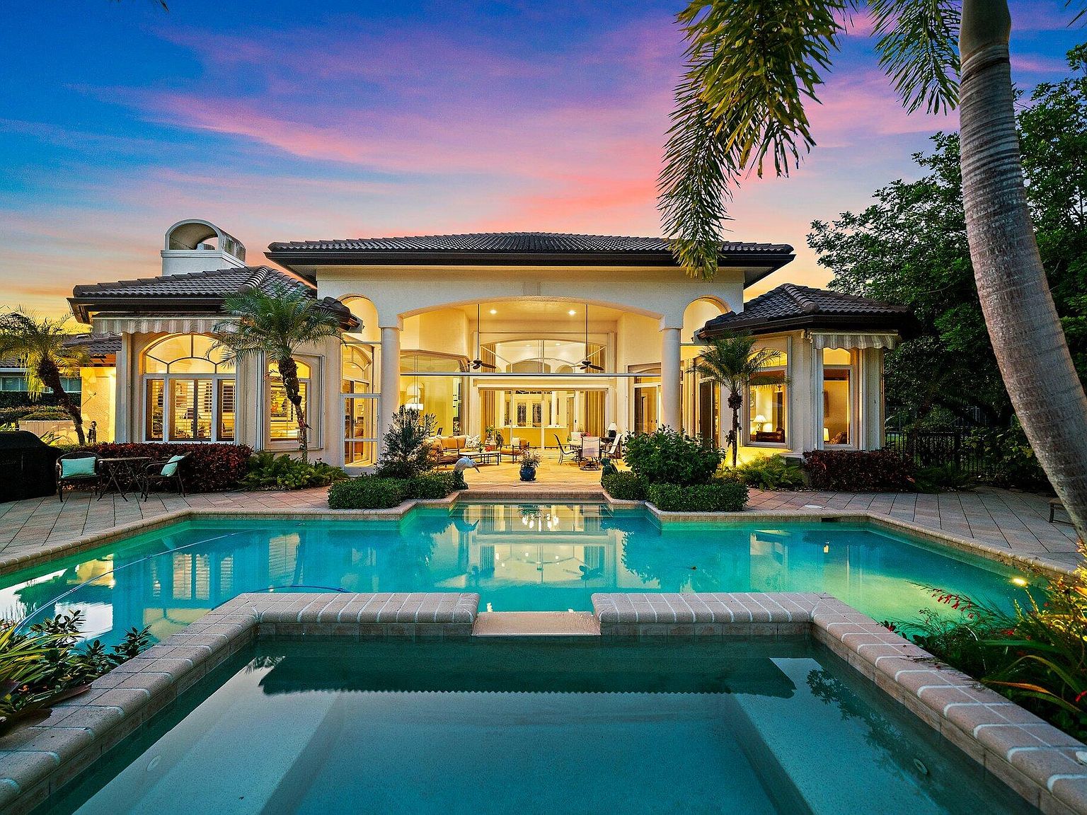8010 Fairway Lane