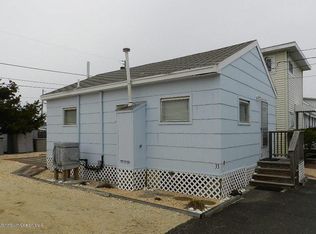 33 Shore Villas Rd, Seaside Park, NJ 08752