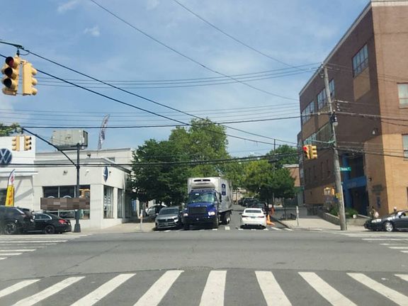 5th image of 3433 Edson Ave