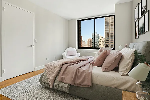 Rented by Stonehenge NYC LLC | media 4