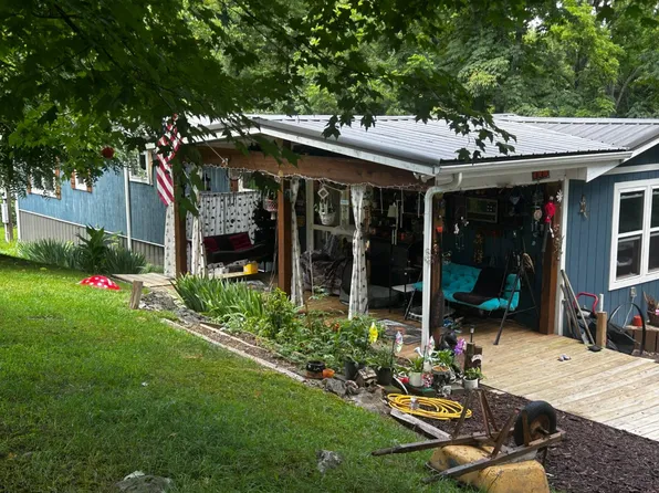 791 White Top Rd, Bluff City, TN 37618