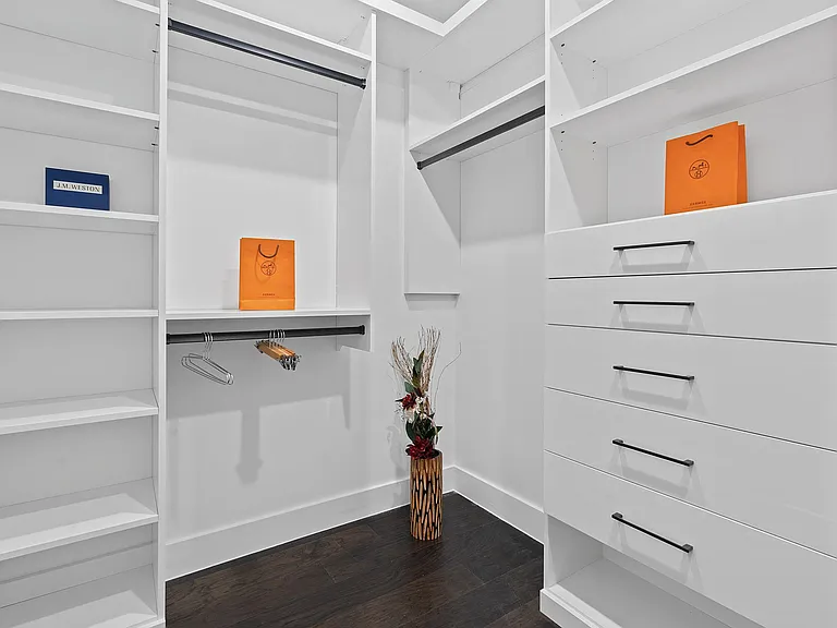 20806 Northland Cir — Photo 25
