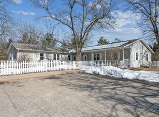 531 Lakeshore Ct, Weyauwega, WI 54983