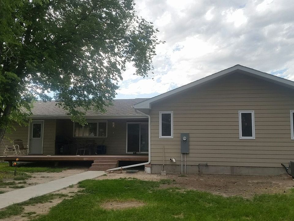2nd image of 2385 Maple St