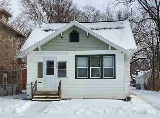 2008 E 4th St, Waterloo, IA 50703