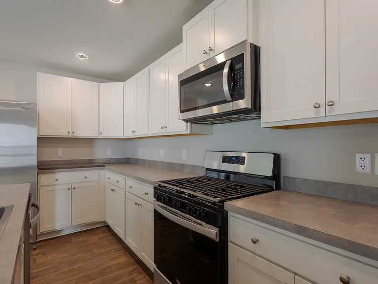 236 Spencer Cir — Photo 5