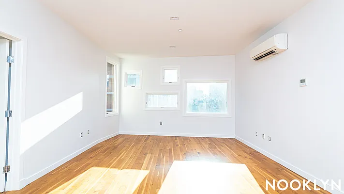 Rented by Nooklyn NYC LLC | media 95