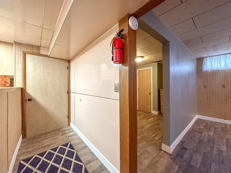 716 1st Ave W #C — Photo 3