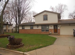 2339 Greenview Dr SW, Wyoming, MI 49519