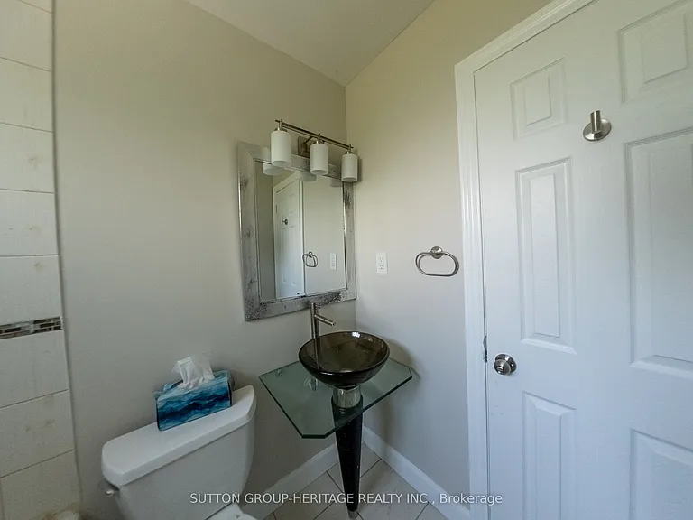 661 Annland St — Photo 16