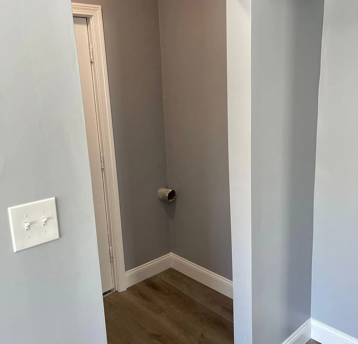 3 bed, 1100 sqft, $2,100 — Photo 4
