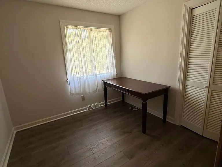 4104 Cheney Pl — Photo 4
