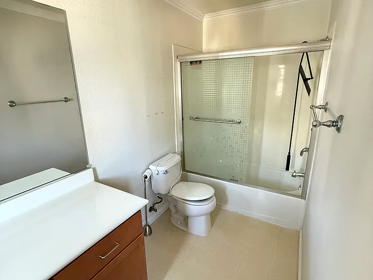 656 Grand Ter — Photo 21