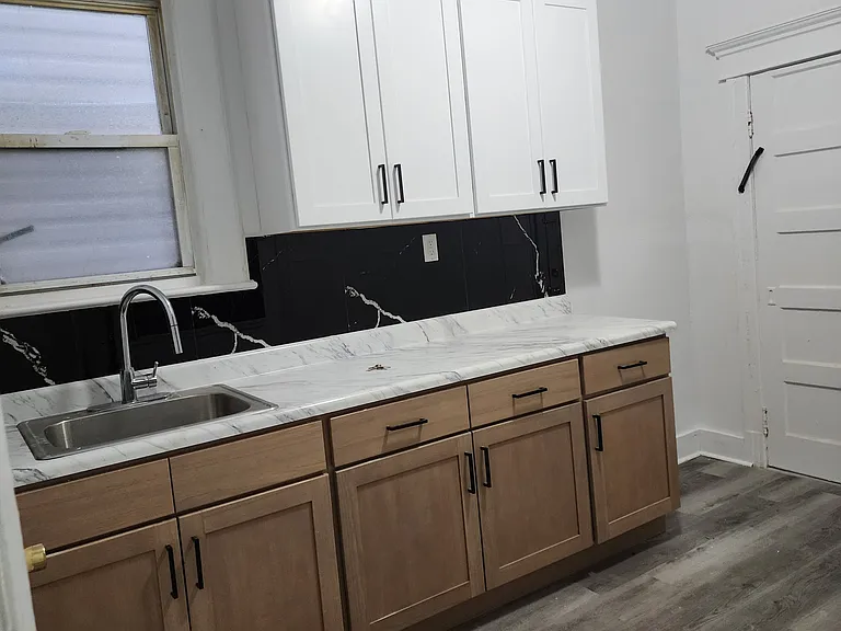 165 Oliver Ave #1F — Photo 10