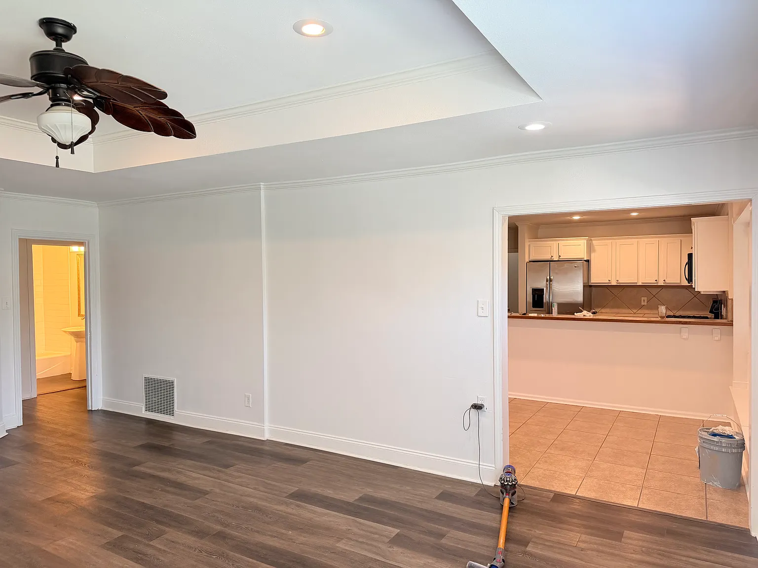 3 bed, 1882 sqft, $2,500 — Photo 4