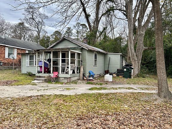 2nd image of 323 Aiken Rd