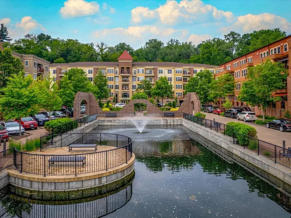 630 Main St N APT 411, Stillwater, MN 55082