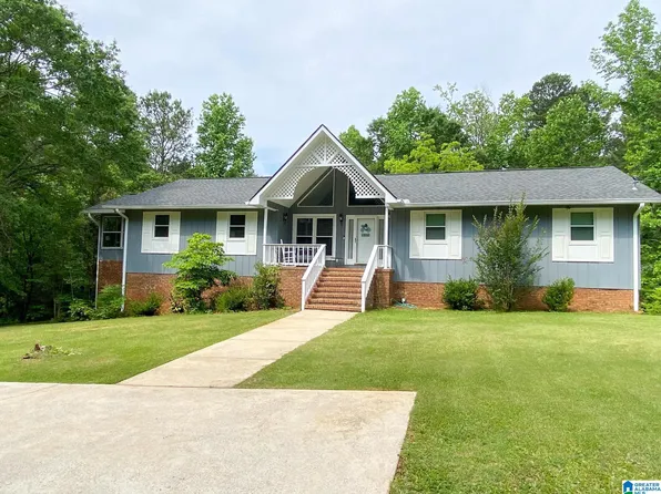 608 Kelly Lynn Dr, Anniston, AL 36207