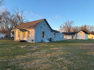 779 S Davis St, Clinton, IN 47842