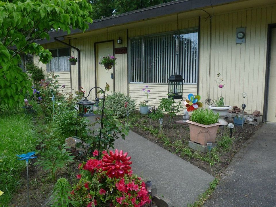 1st image of 3607 121st St NE