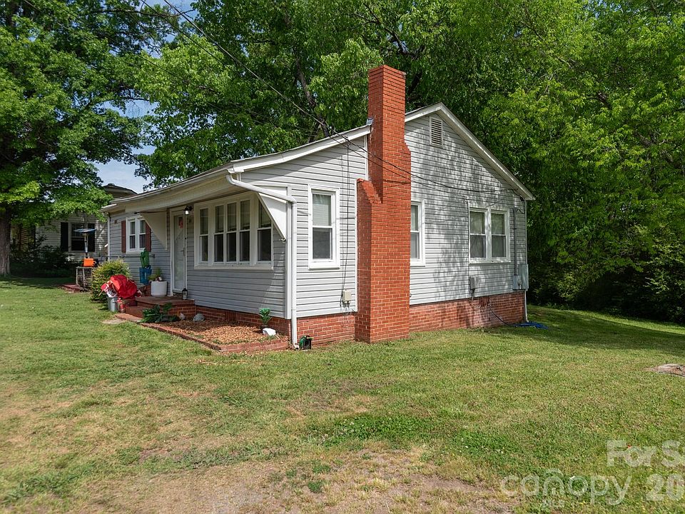 1st image of 33 Central Heights Dr