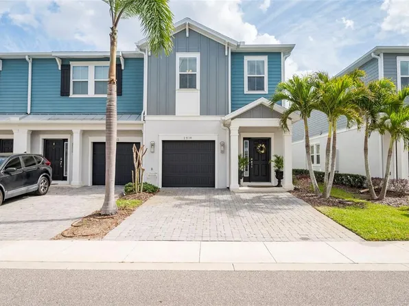 2914 Grand Kemerton Pl, Tampa, FL 33618