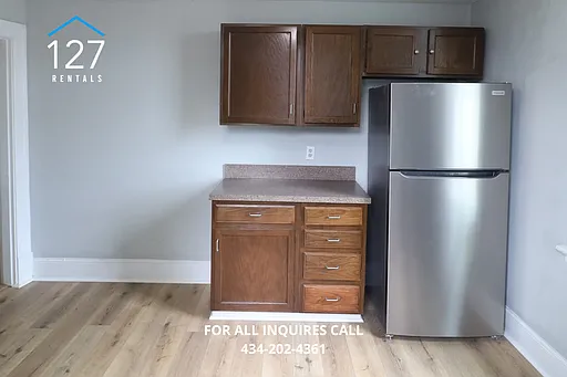 1815 Park Ave #B — Photo 4
