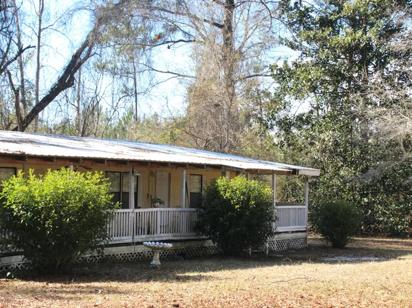 1105 C J Laird Rd, Ponce De Leon, FL 32455