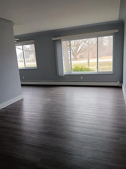415 E Mill St — Photo 12