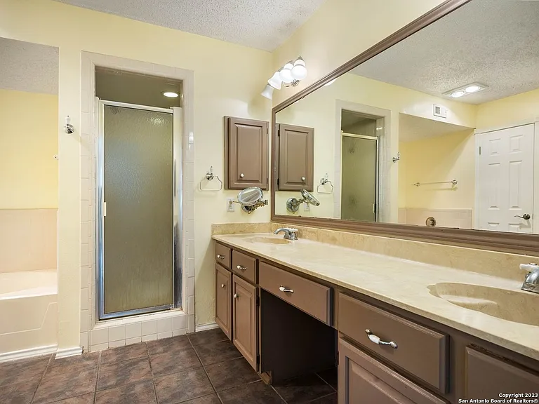 21119 Sierra Crst — Photo 14