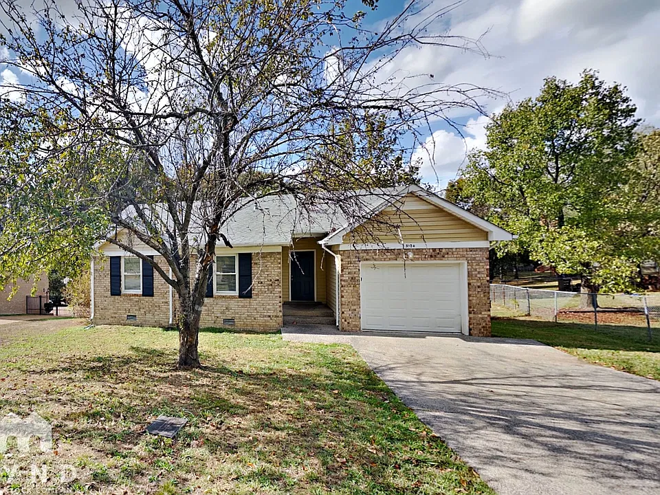 3104 Roundwood Forest Ln