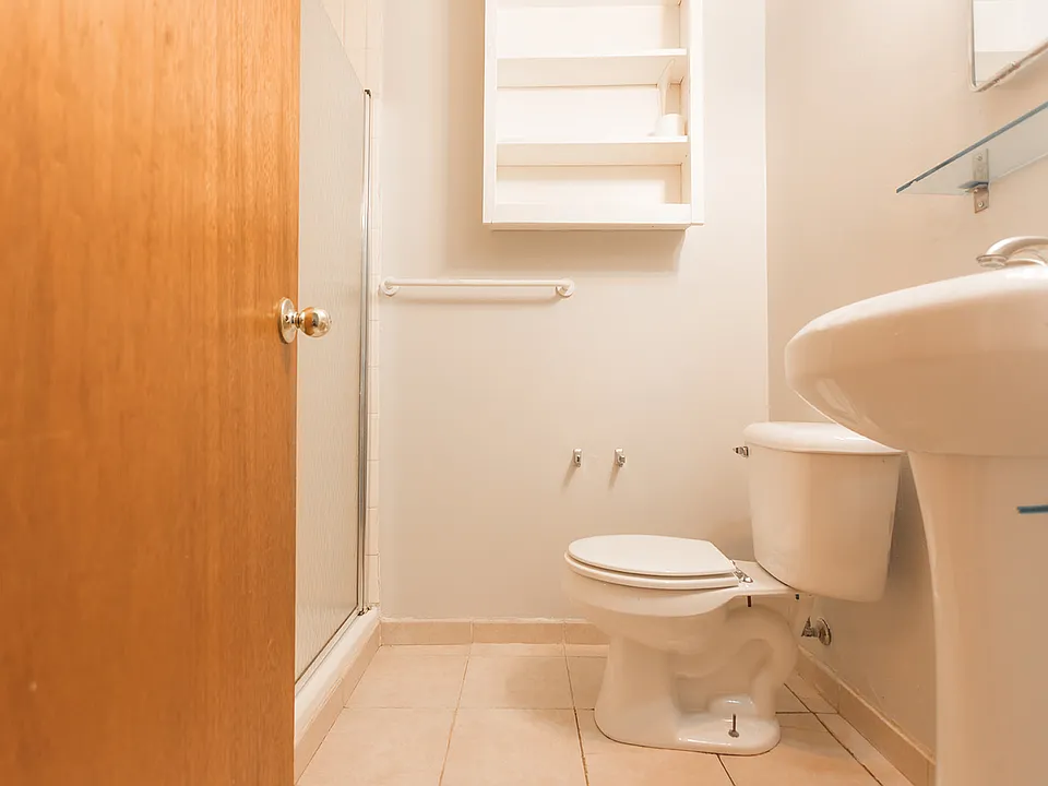 210 S 38th St Bathroom