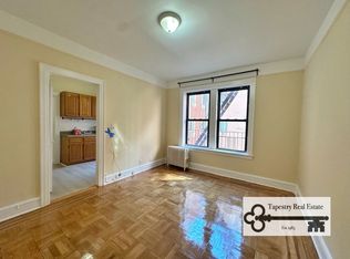 30-14 29th St #3B, Astoria, NY 11102
