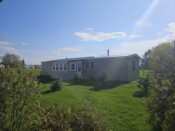 545 Farmington Falls Road, New Sharon, ME 04955