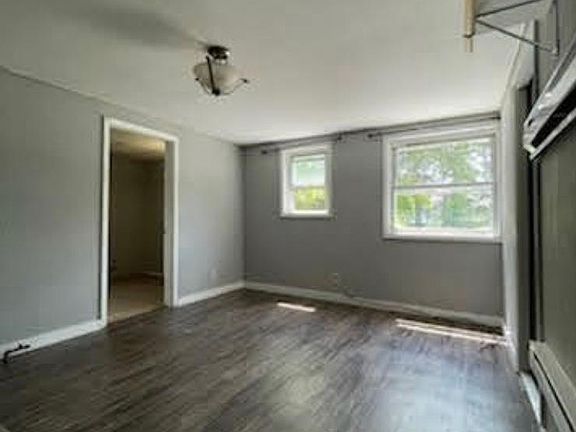 4th image of 14 Mill St #2