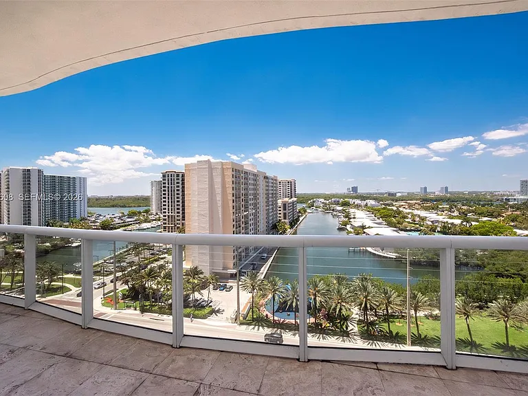 16001 Collins Ave #1005 — Photo 12