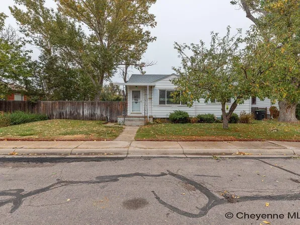 2604 E 11th St, Cheyenne, WY 82001