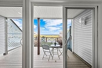 2nd image of 6 Seacliff Drive #6