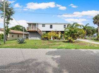 6259 Island Dr, Weeki Wachee, FL 34607
