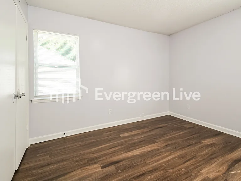 6070 Tulane Rd — Photo 8