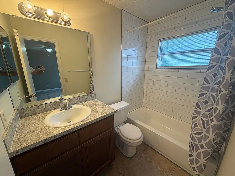 2415 S Cedar Ave #B — Photo 10