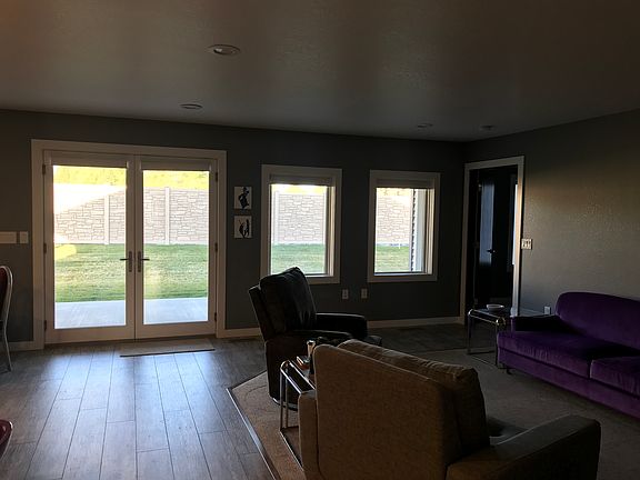 Open living/kitchen/dining