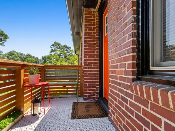 3191 Bluebird Ln, Decatur, GA 30032