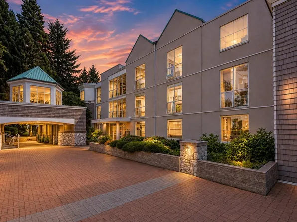 8450 Jellicoe St #312, Vancouver, BC V5S 4S9