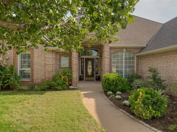 15212 Grand Parke Dr, Edmond, OK 73013