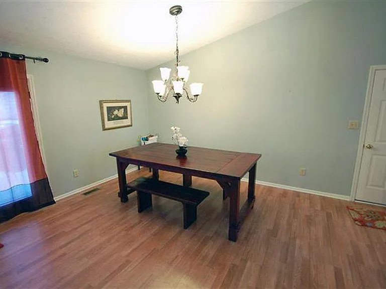 1293 Enochs Dr — Photo 7